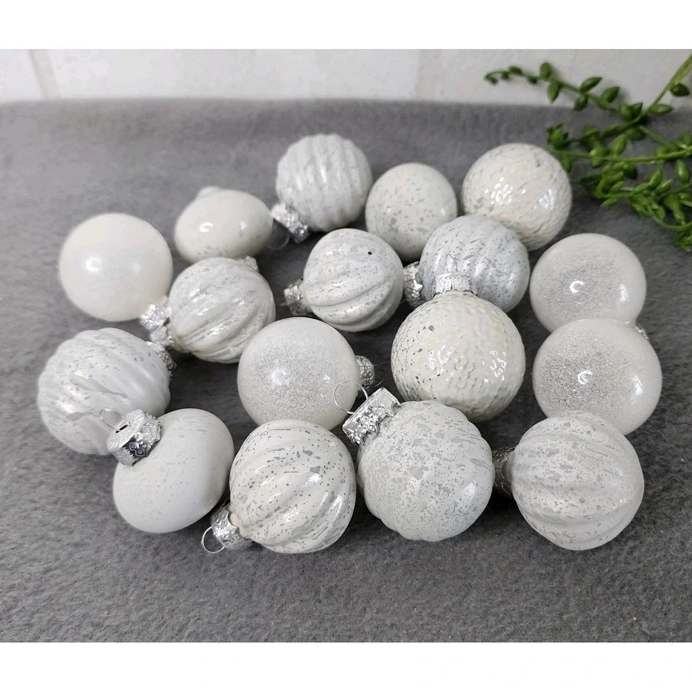Kugel‎ Vintage Style White Mini Glass Christmas 2